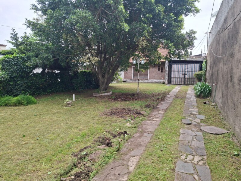 Fernandez de la cruz al 800 Ituzaingo